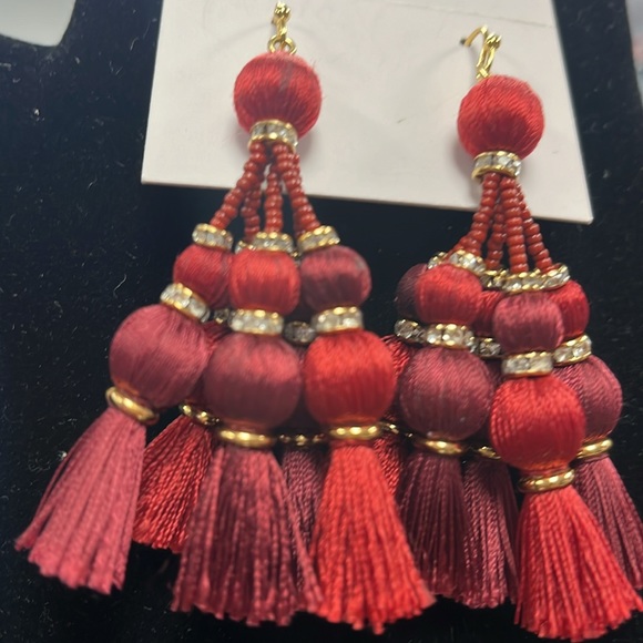 NWT ♠️kate spade♠️ Tassel Earrings… *PRETTY POMS*… As Seen on *PRINCESS KATE* ❤️ - Picture 3 of 6